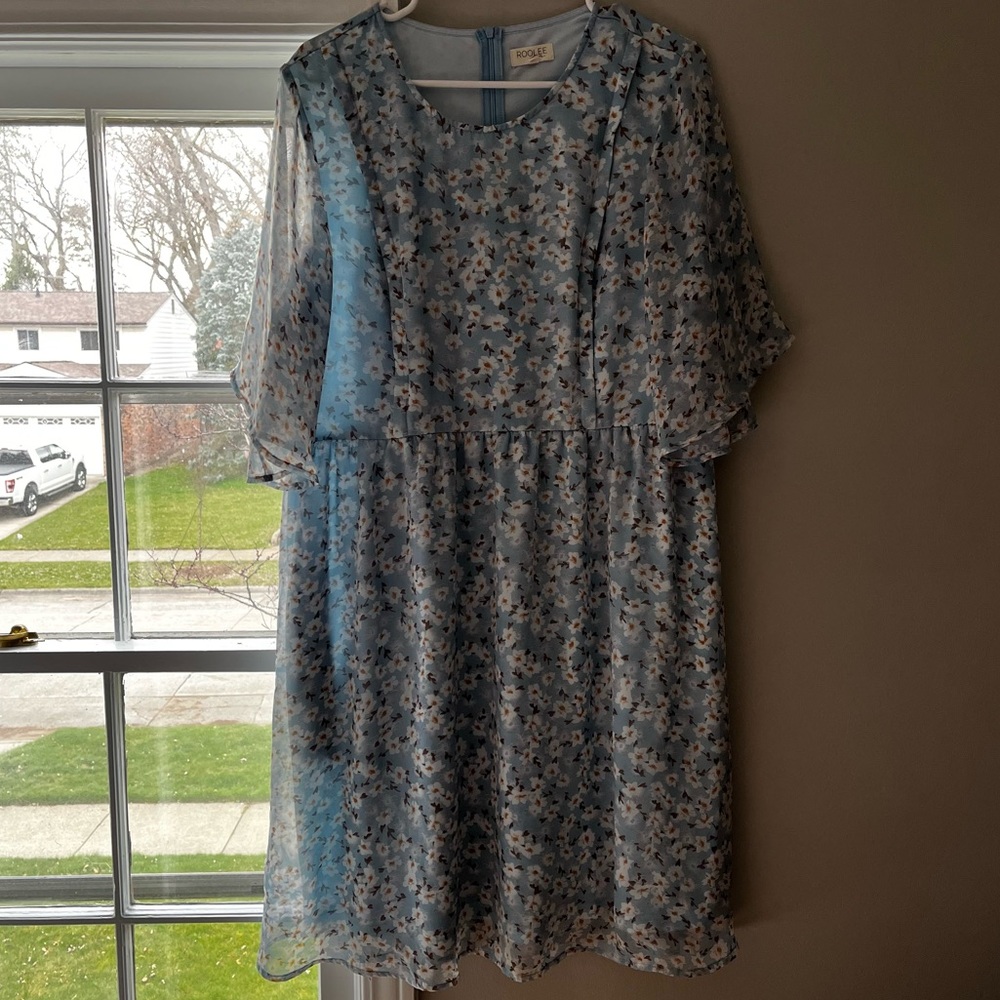 Roolee Walk Like Rain Floral MOM Nursing Dress - Size XL